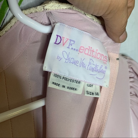 70s DVF pastel purple lace collar puff sleeve midi - Picture 10 of 10